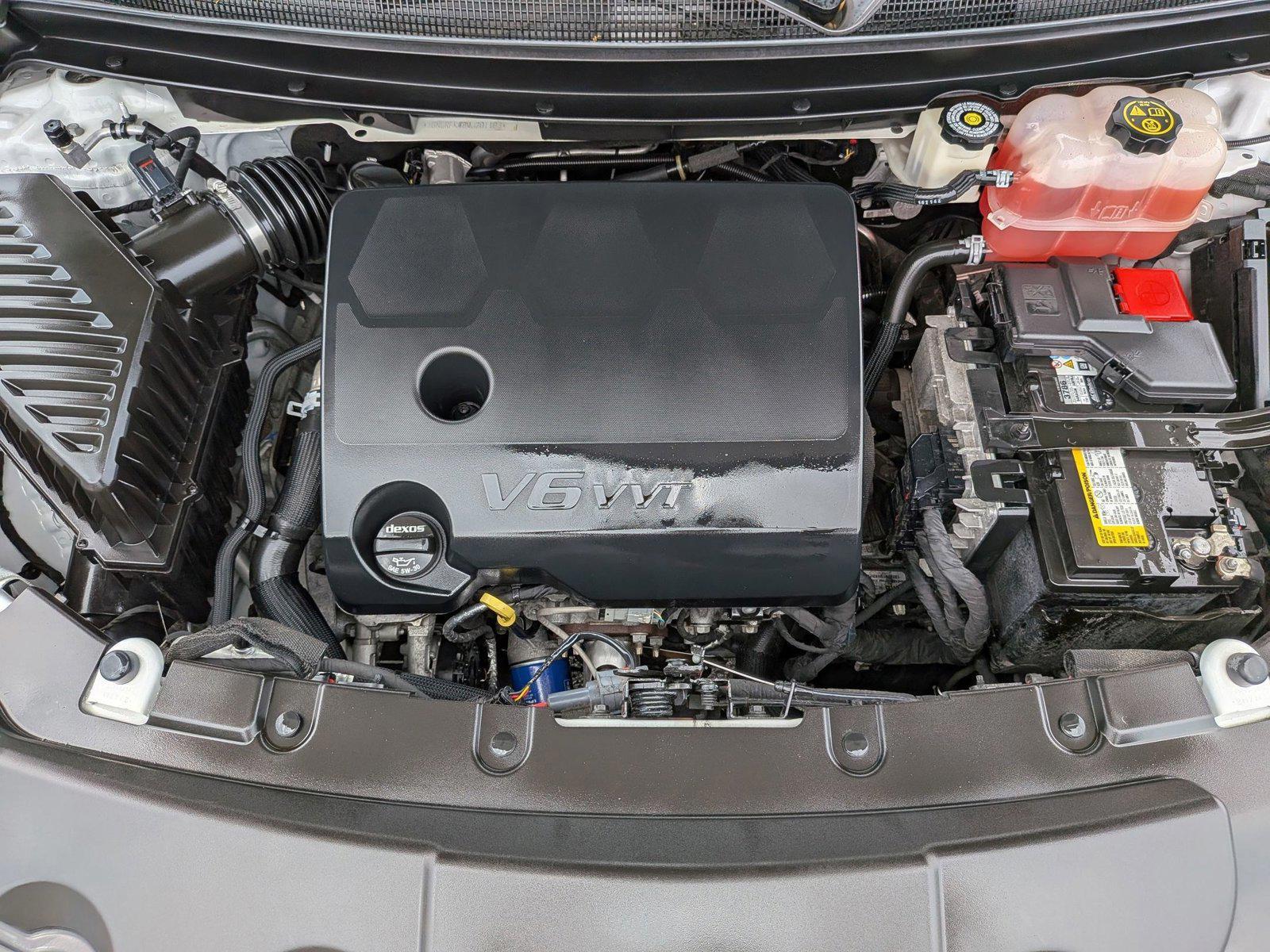 2021 Chevrolet Traverse LS - Photo 23