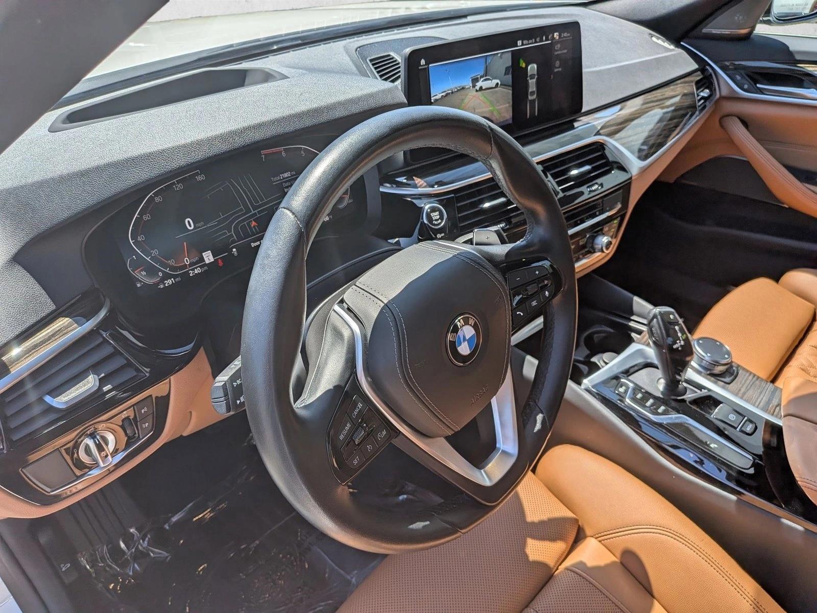 Thumbnail: 2023 BMW 5 Series - 3