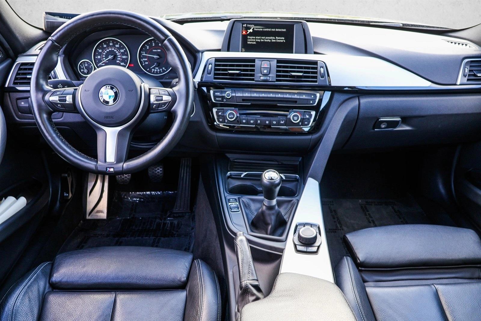 Thumbnail: 2017 BMW 3 Series - 4