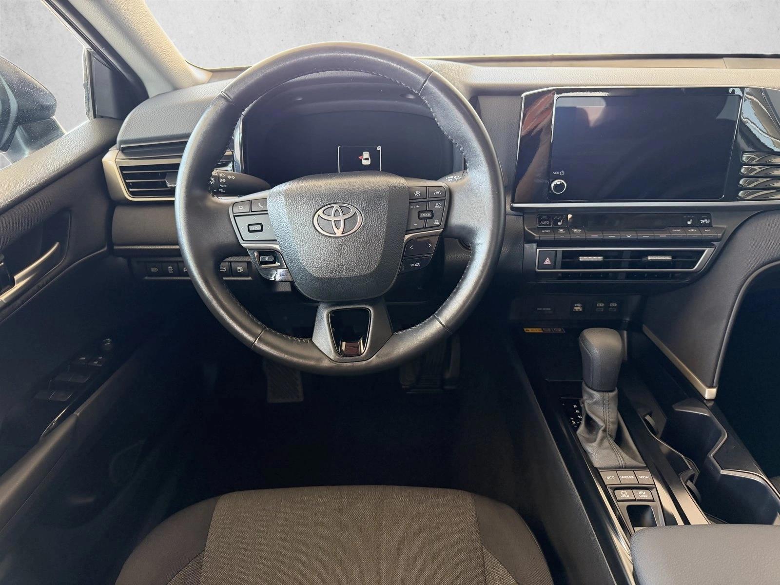 Thumbnail: 2025 Toyota Camry - 3