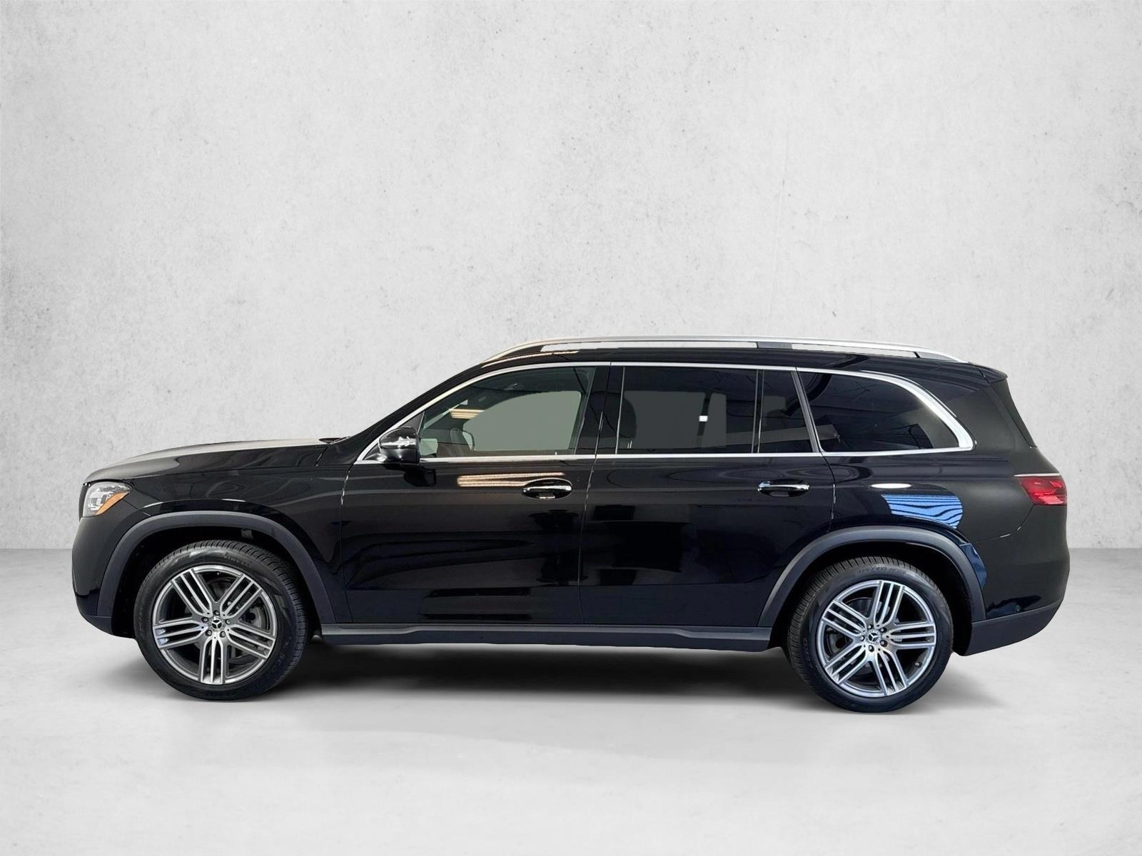 Thumbnail: 2026 Mercedes-Benz GLS - 2