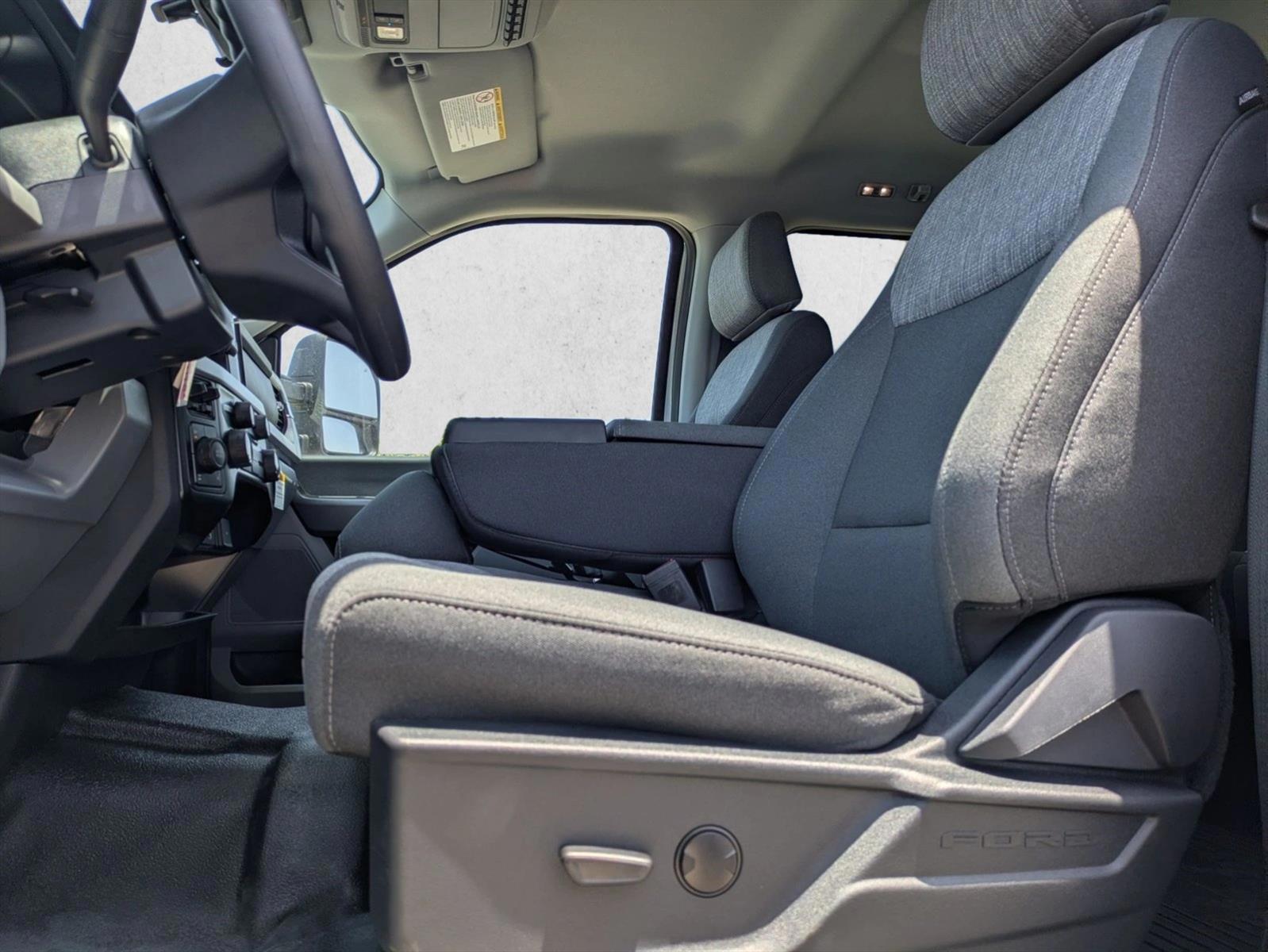 Thumbnail: 2026 Ford Econoline - 5