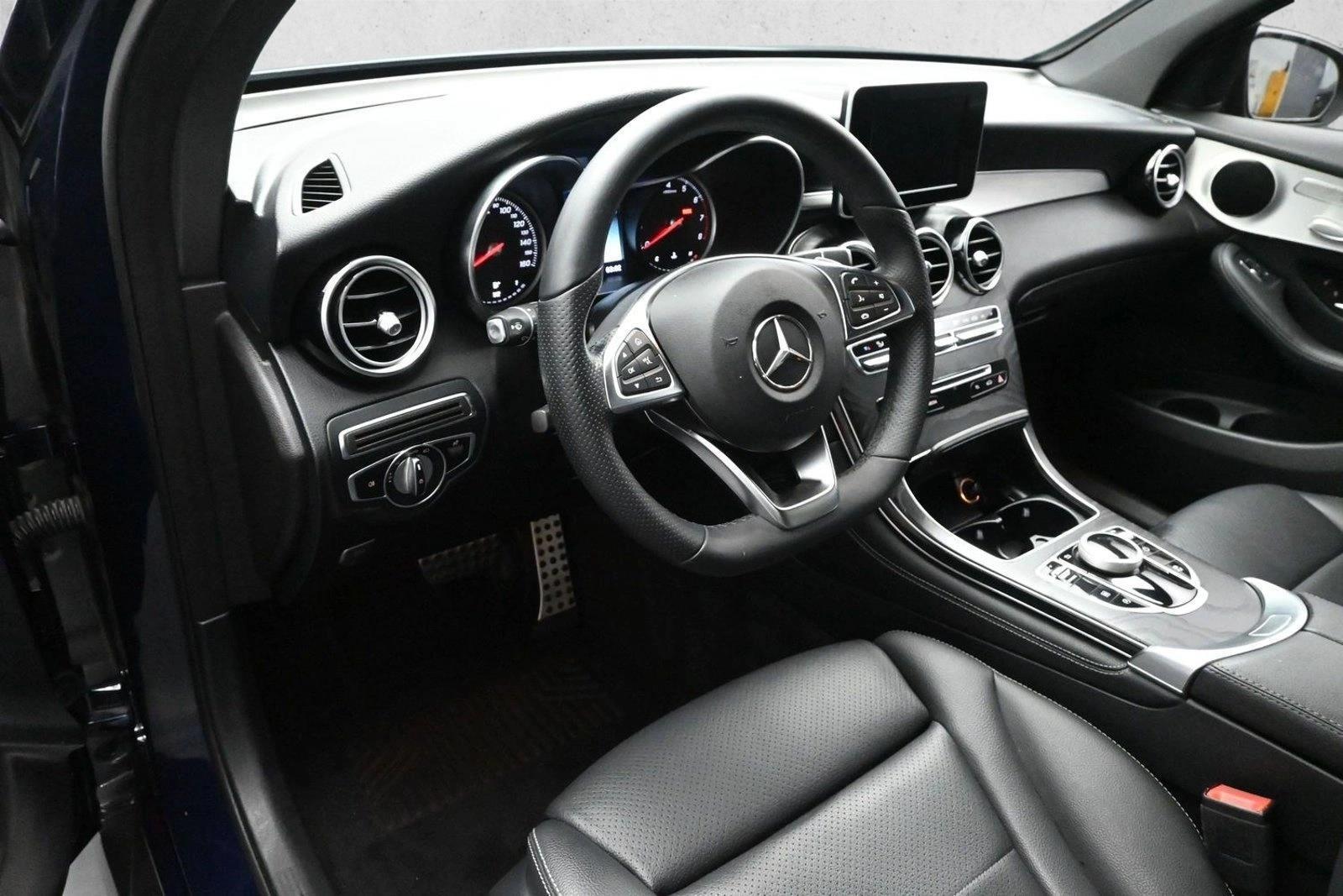 Thumbnail: 2019 Mercedes-Benz GLC - 3