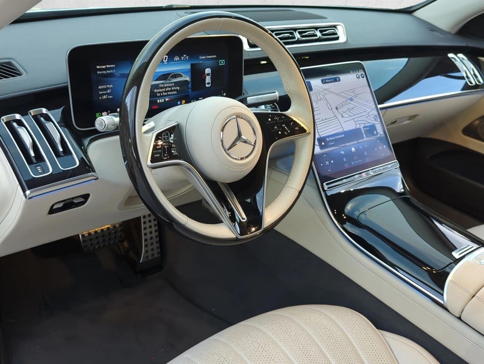 Thumbnail: 2023 Mercedes-Benz S-Class - 3