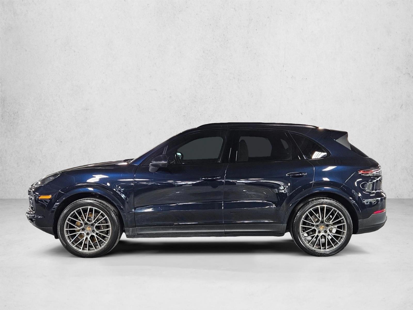 Thumbnail: 2023 Porsche Cayenne - 2