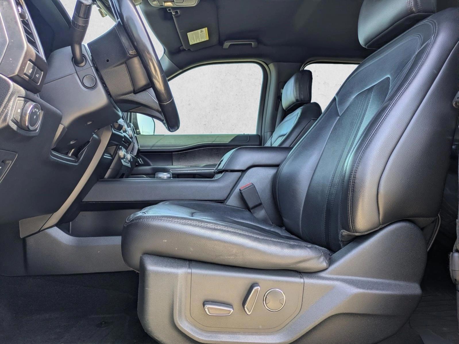 Thumbnail: 2018 Ford Expedition MAX - 4