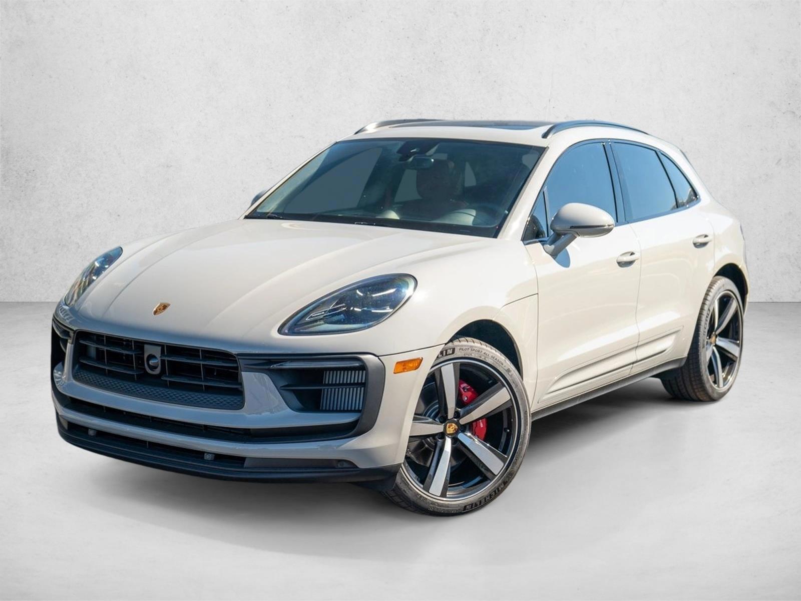 Thumbnail: 2026 Porsche Macan - 1