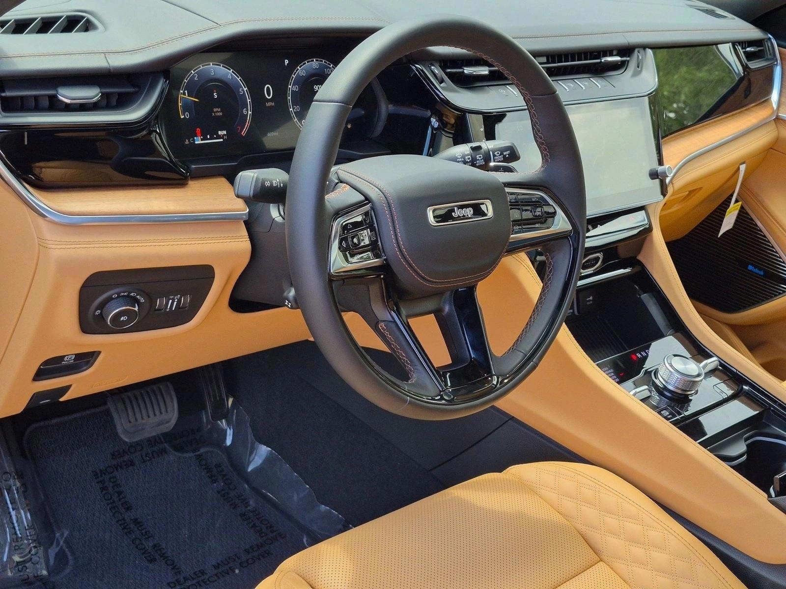 Thumbnail: 2026 Jeep Grand Cherokee - 3