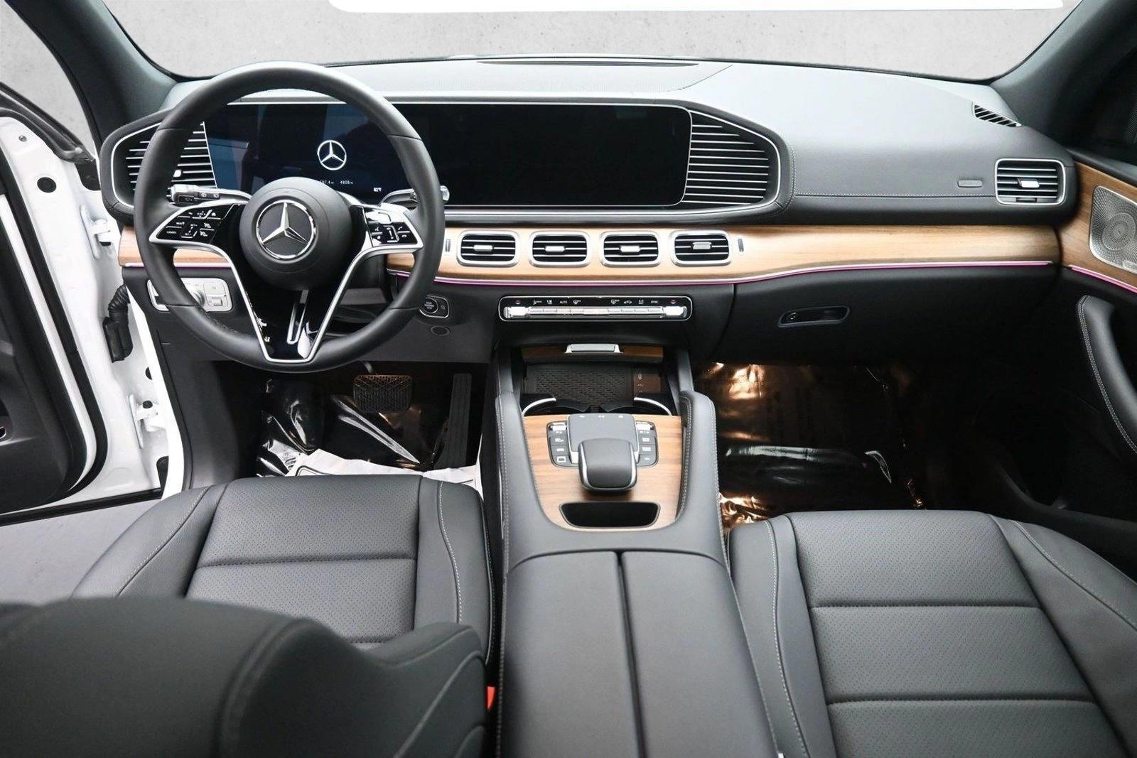 Thumbnail: 2026 Mercedes-Benz GLE - 4