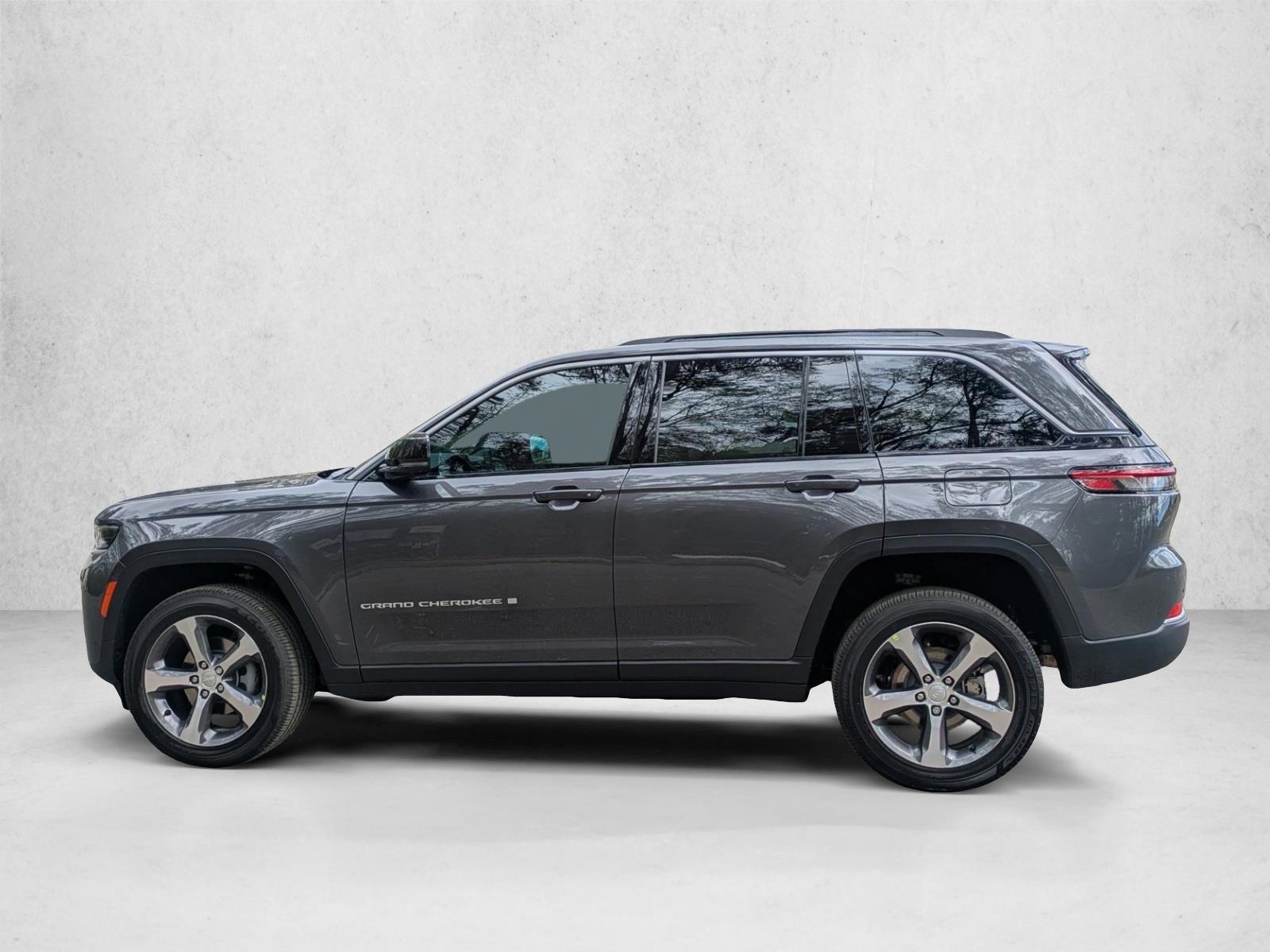 Thumbnail: 2026 Jeep Grand Cherokee - 2