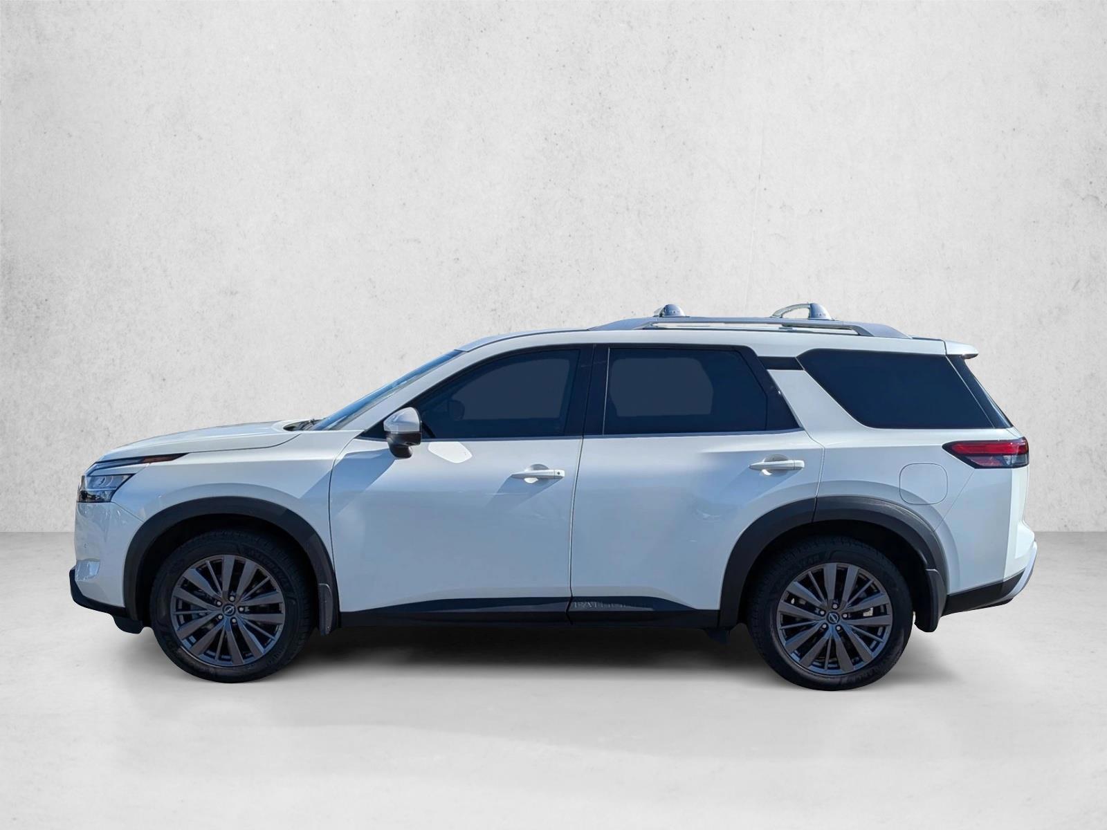 Thumbnail: 2022 Nissan Pathfinder - 2
