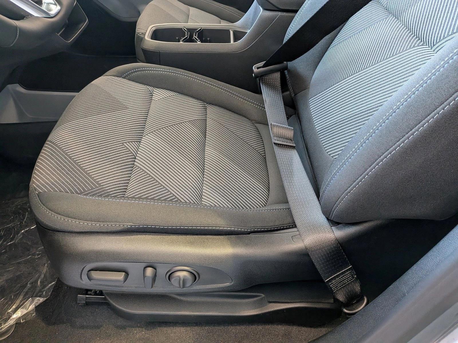 Thumbnail: 2027 Chevrolet Bolt EV - 5