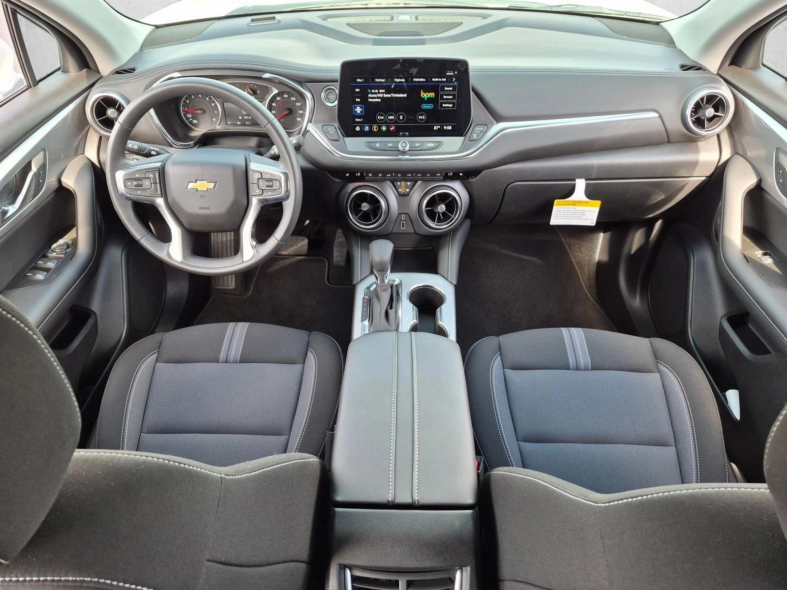 Thumbnail: 2026 Chevrolet Blazer - 3