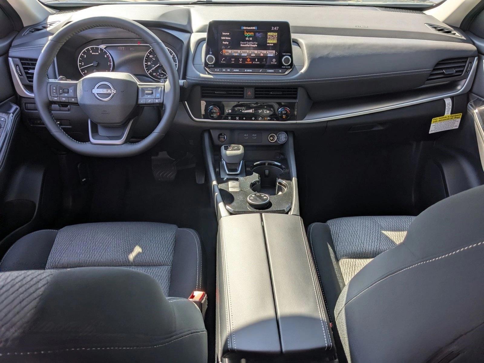 Thumbnail: 2026 Nissan Rogue - 4