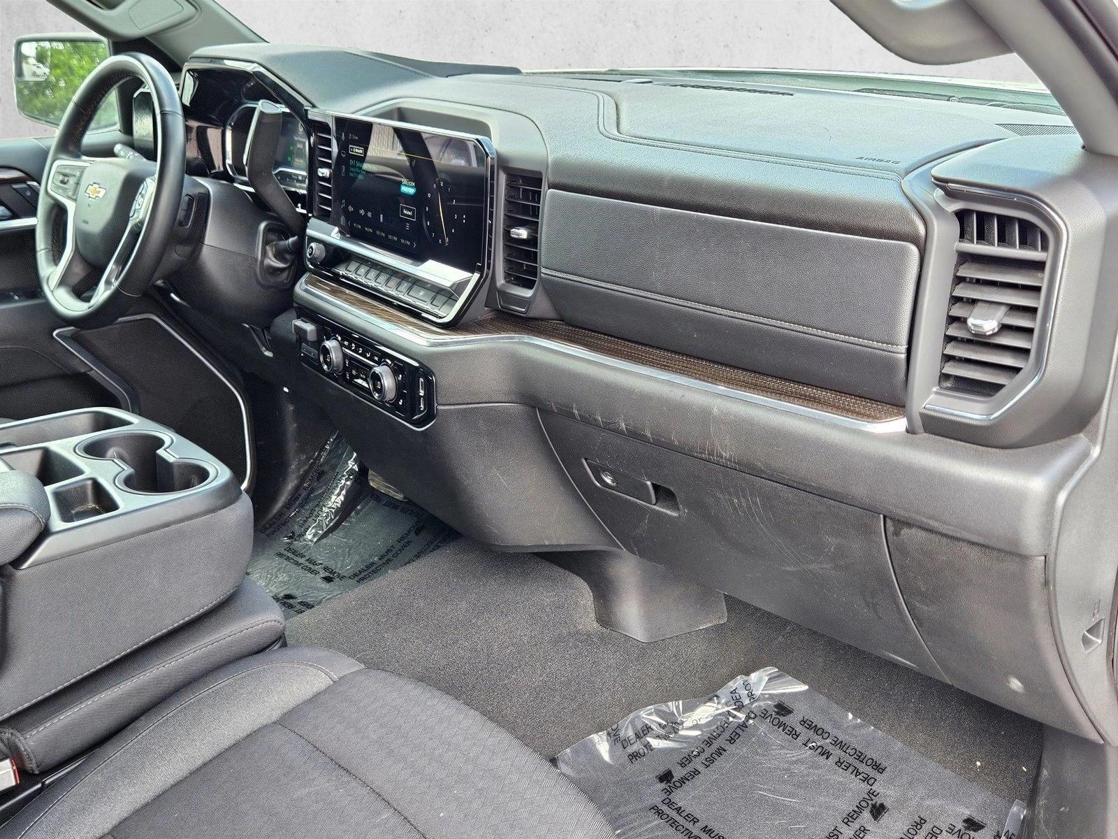 2025 Chevrolet Silverado 1500 LT - Photo 20