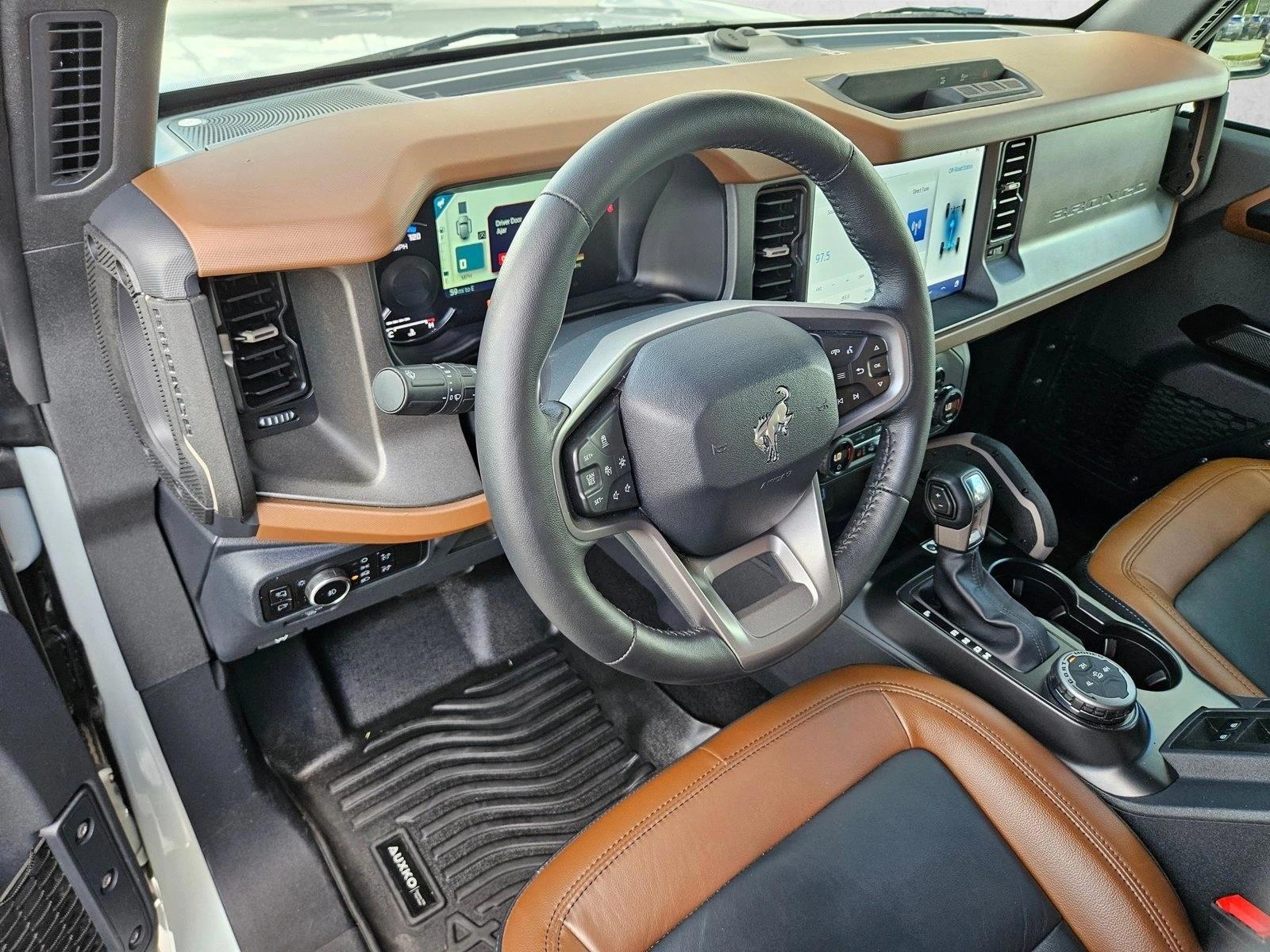 2024 Ford Bronco 4-Door Outer Banks - Photo 9