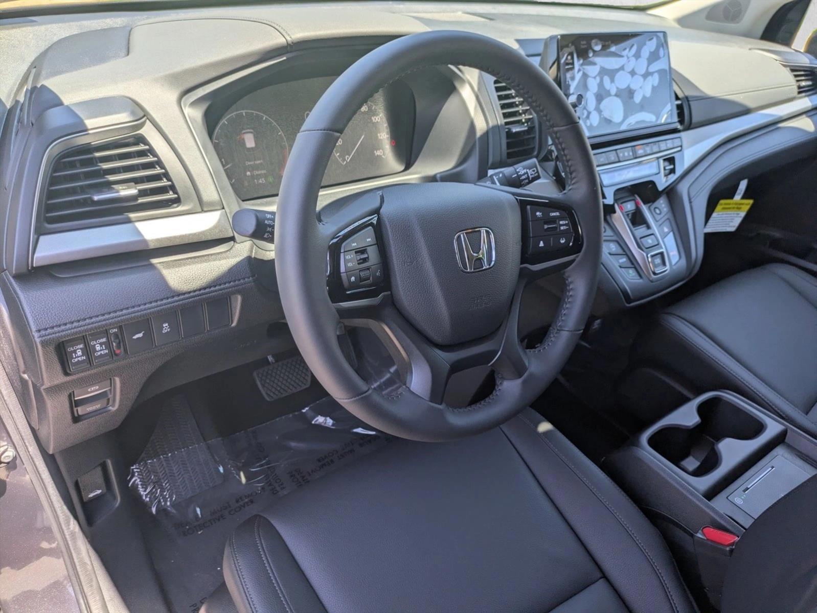 Thumbnail: 2026 Honda Odyssey - 3