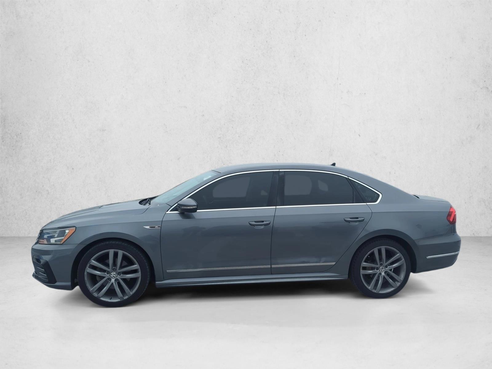 Thumbnail: 2017 Volkswagen Passat - 2