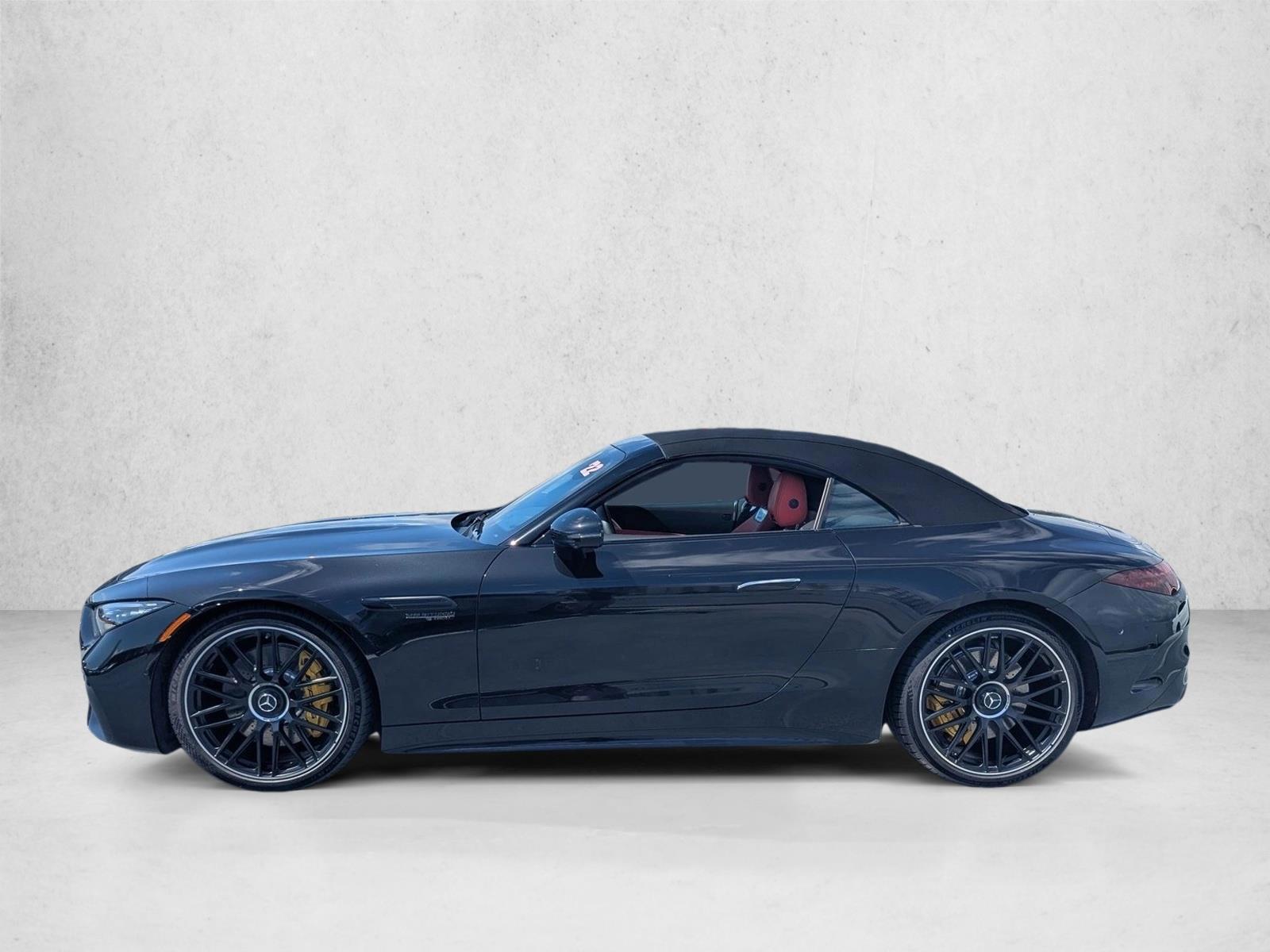 Thumbnail: 2022 Mercedes-Benz SL-Class - 2