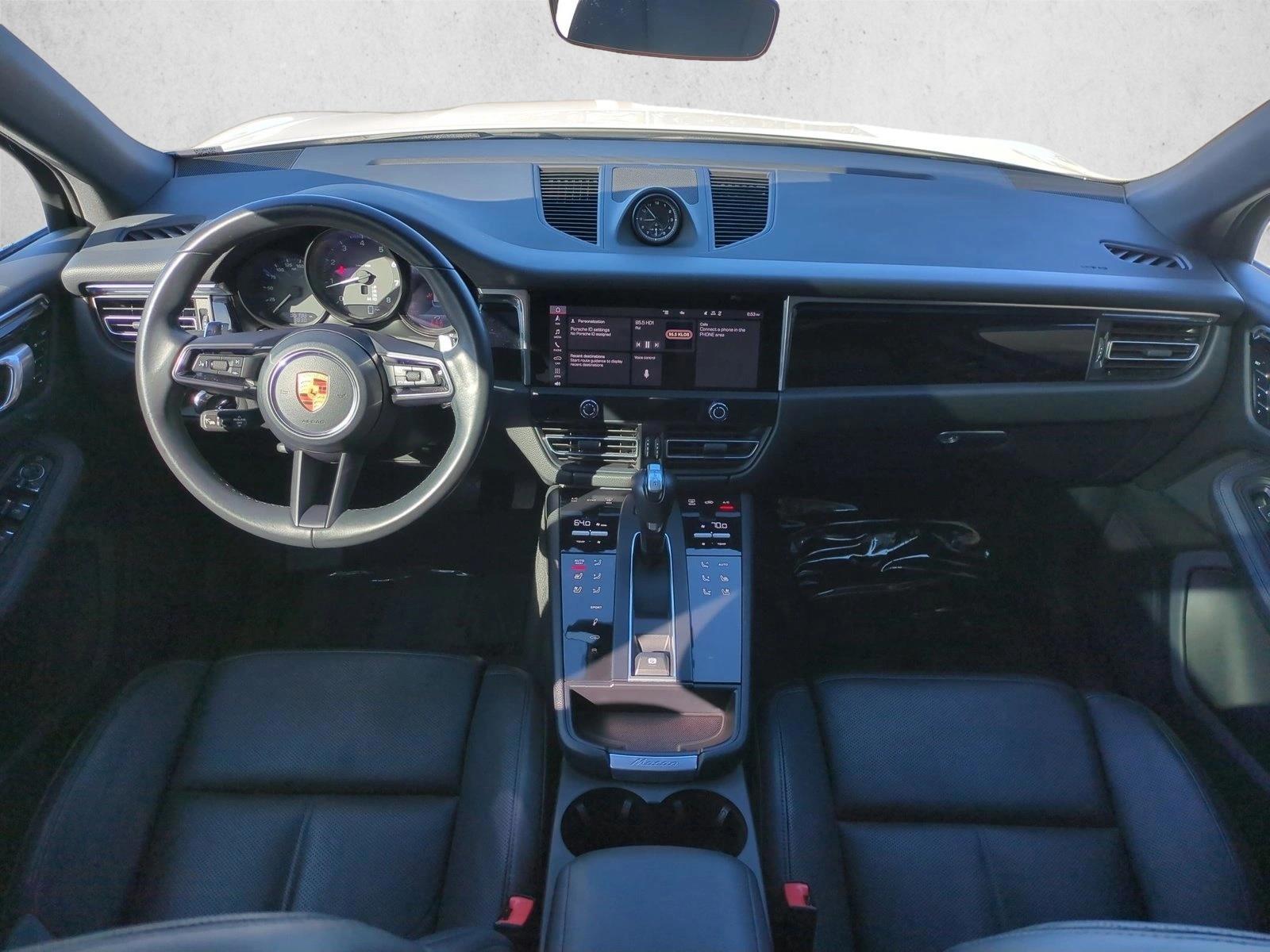 Thumbnail: 2023 Porsche Macan - 5