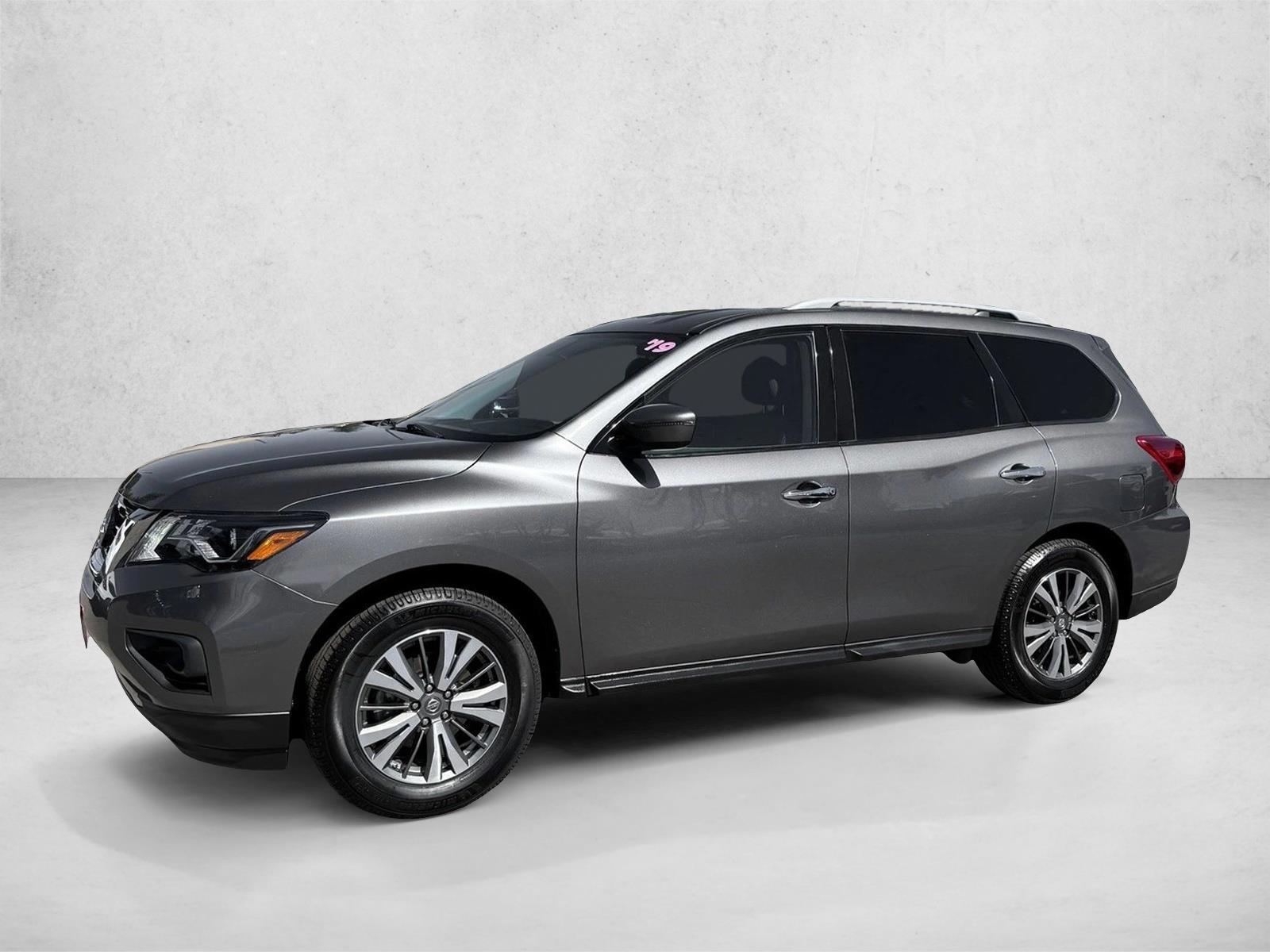 Thumbnail: 2019 Nissan Pathfinder - 1