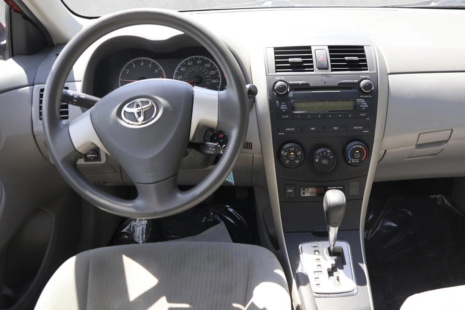 Thumbnail: 2010 Toyota Corolla - 3
