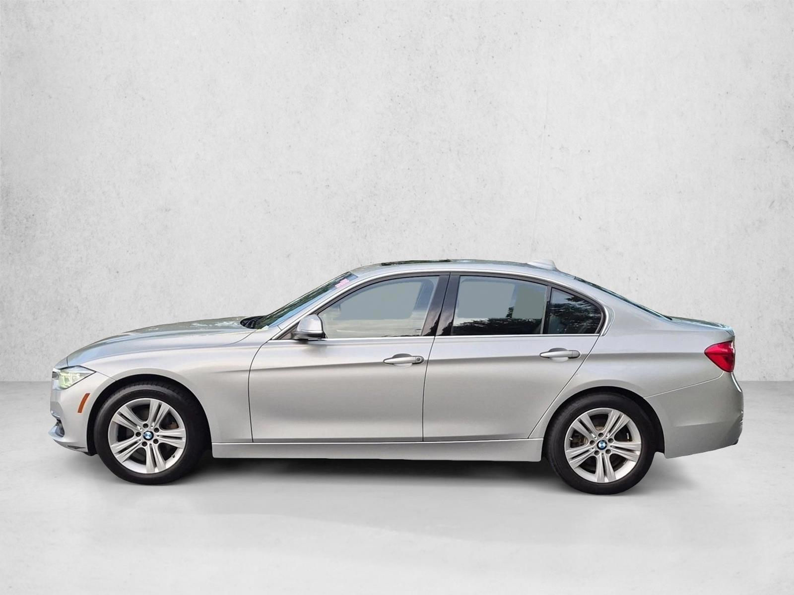 Thumbnail: 2018 BMW 3 Series - 2
