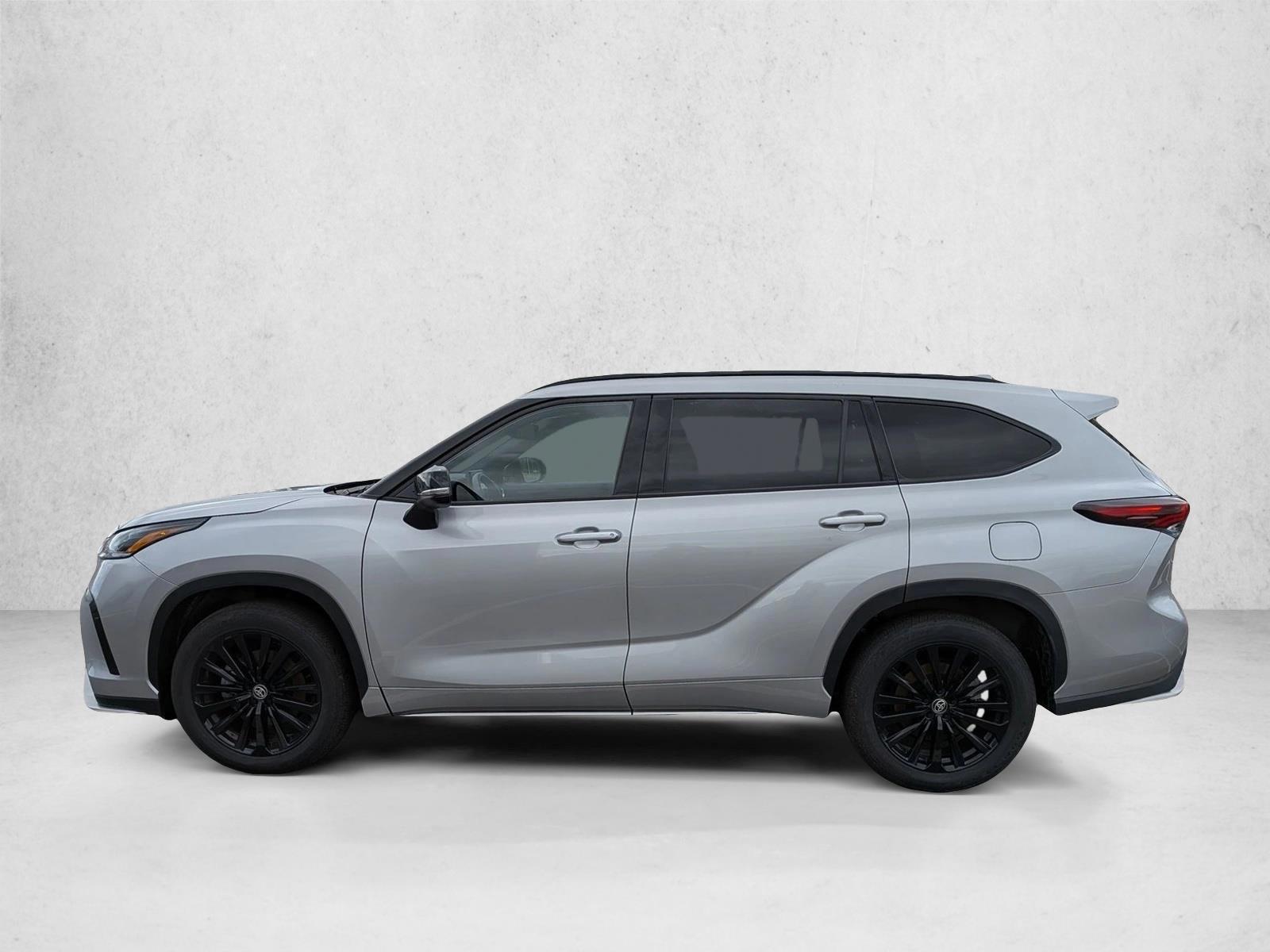 Thumbnail: 2025 Toyota Highlander - 2