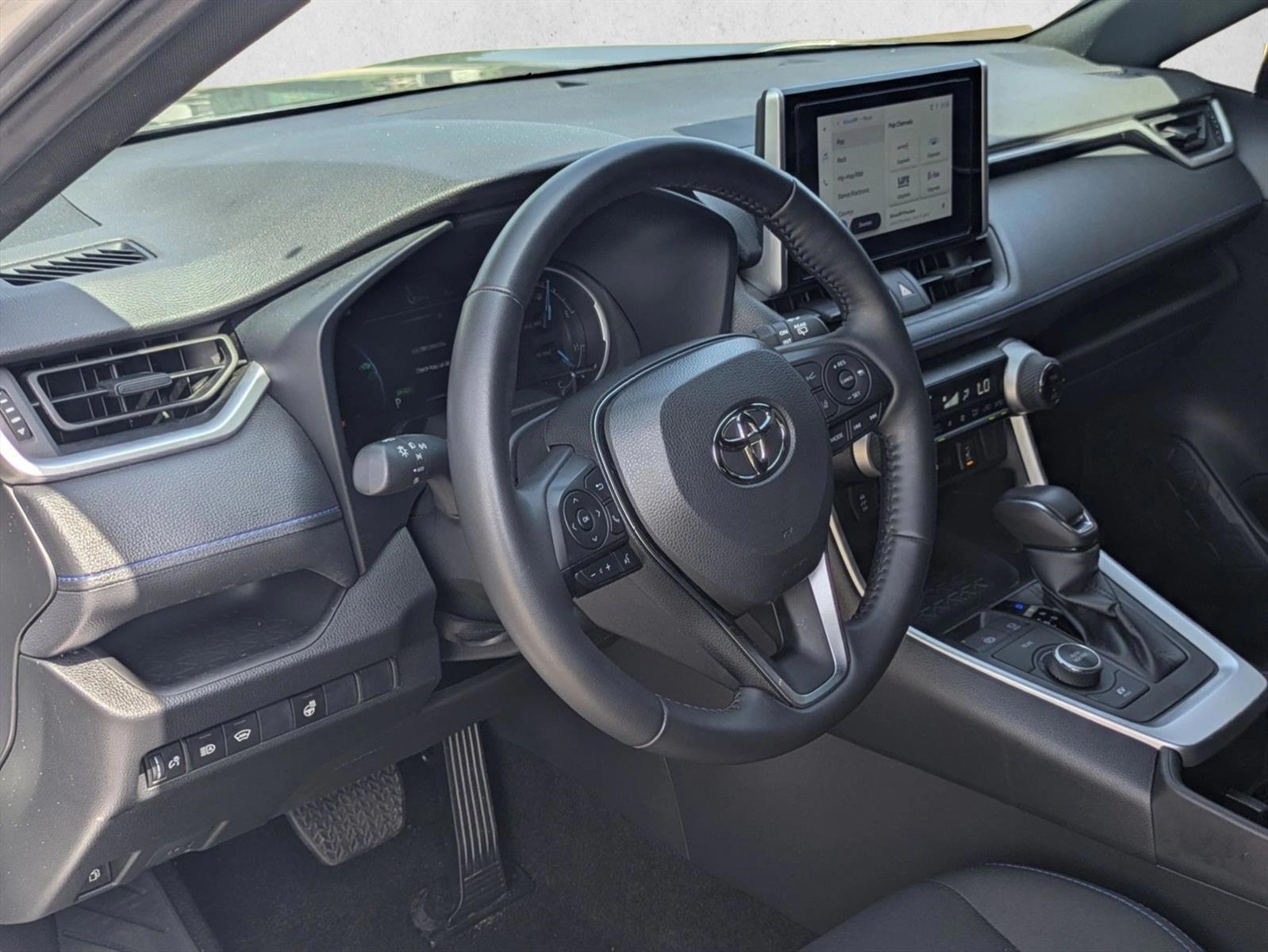 Thumbnail: 2025 Toyota RAV4 - 3