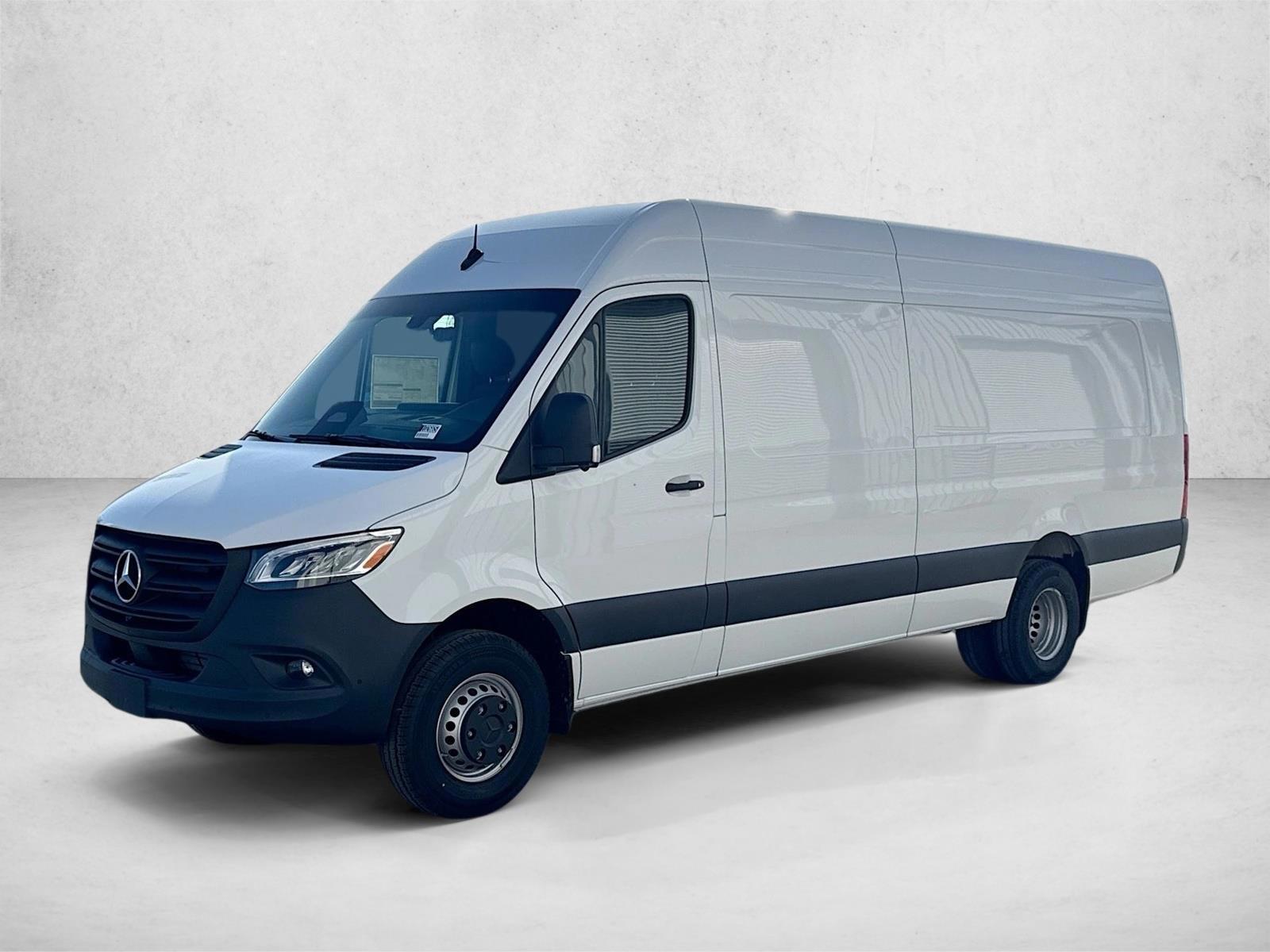 Thumbnail: 2026 Mercedes-Benz Sprinter - 1