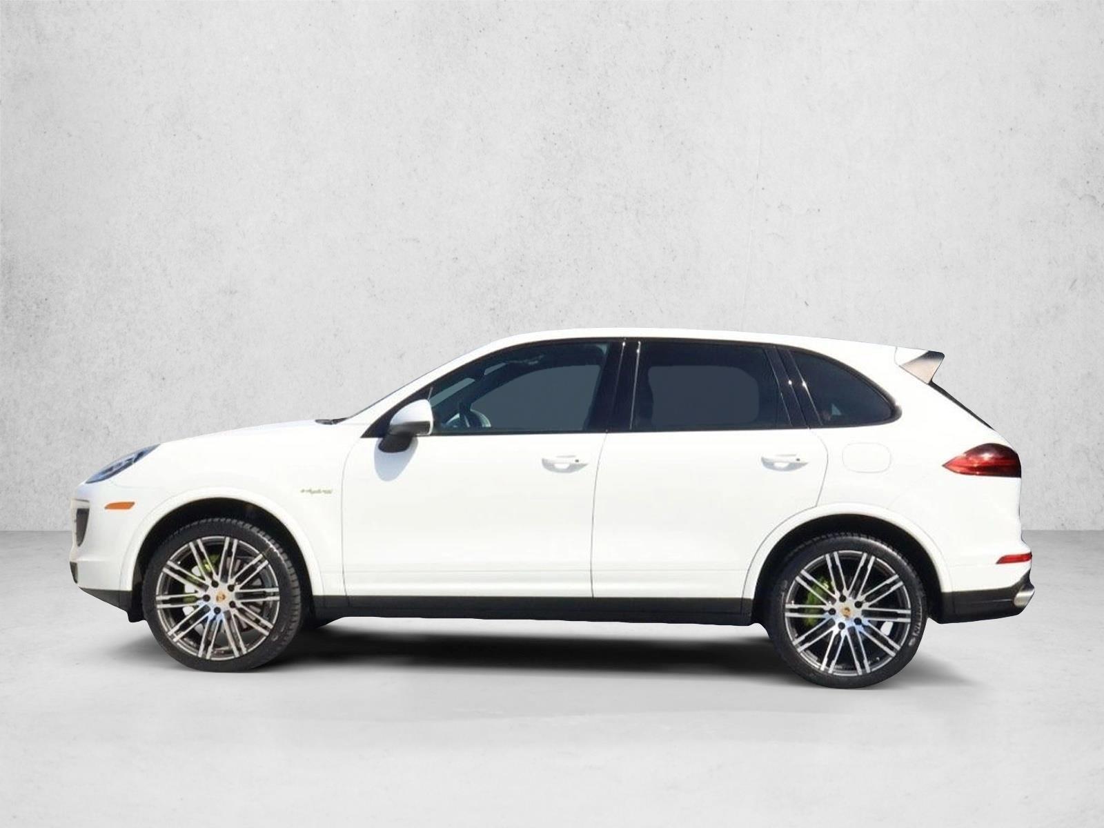 Thumbnail: 2017 Porsche Cayenne - 2