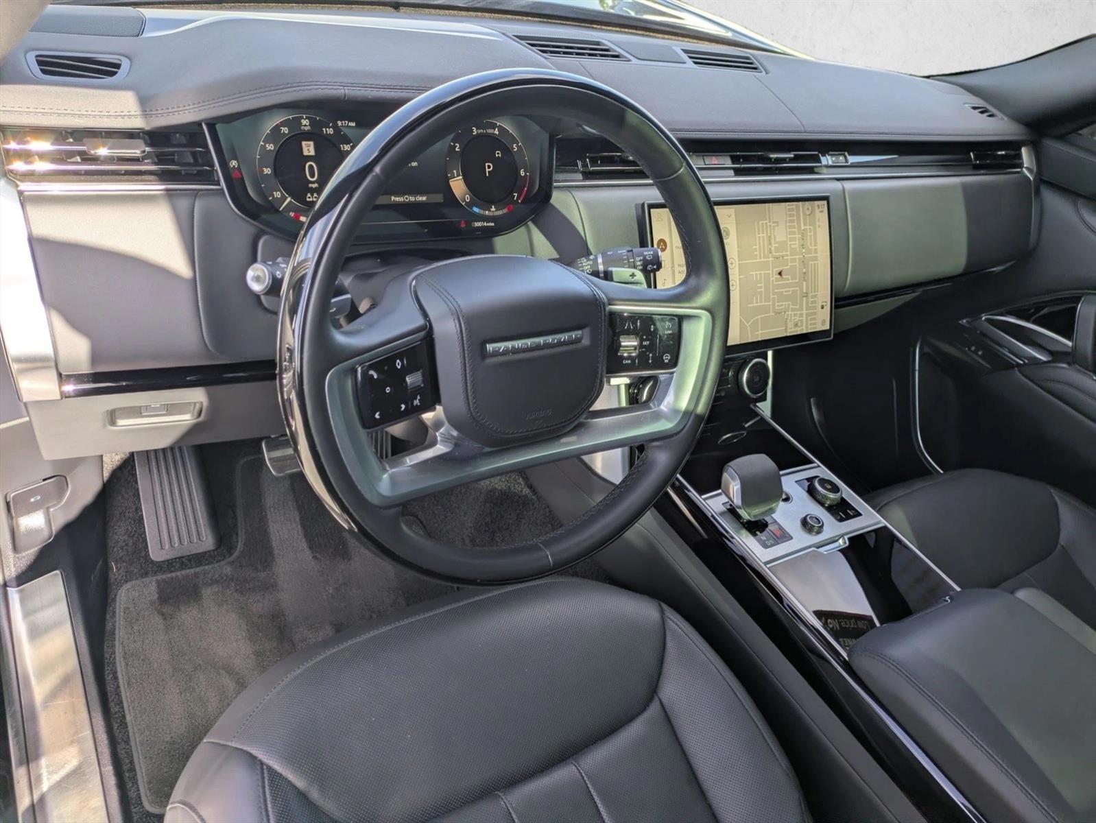 Thumbnail: 2023 Land Rover Range Rover - 3