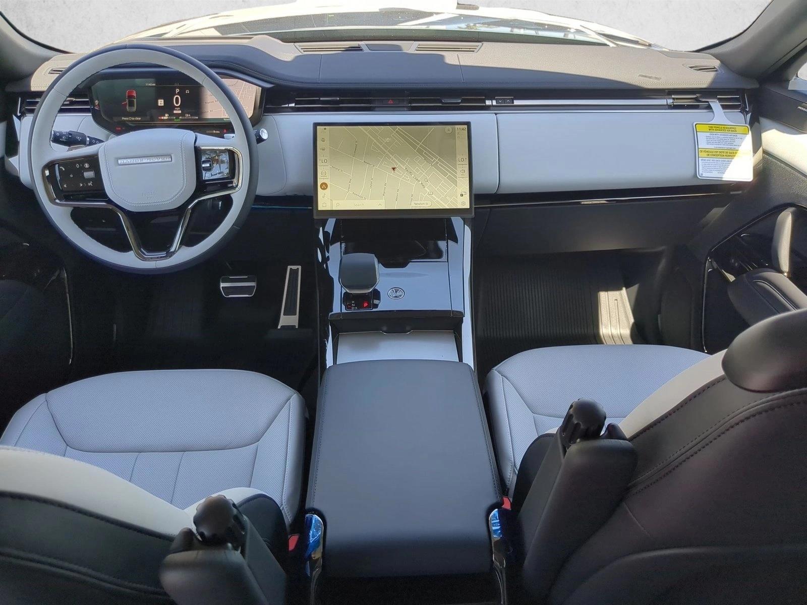 Thumbnail: 2027 Land Rover Range Rover Sport - 3