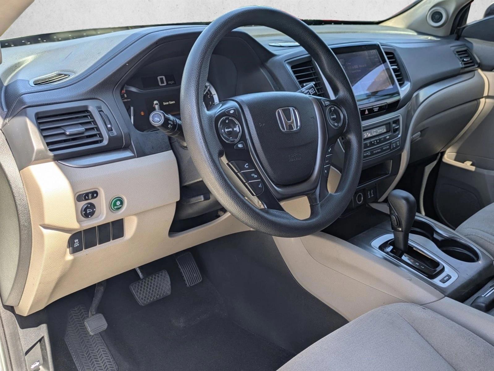 Thumbnail: 2016 Honda Pilot - 3