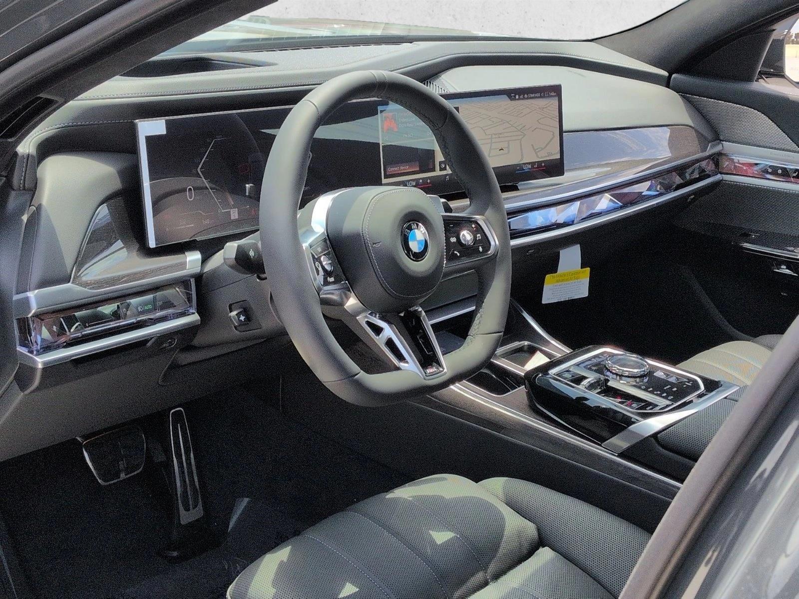 Thumbnail: 2026 BMW 7 Series - 3