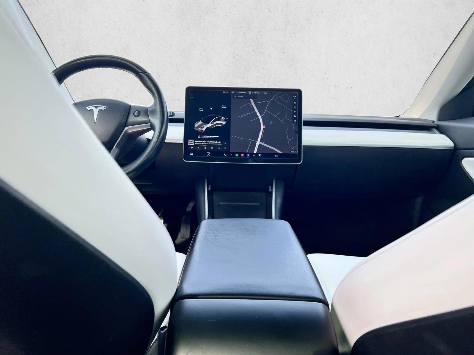 Thumbnail: 2019 Tesla Model 3 - 4