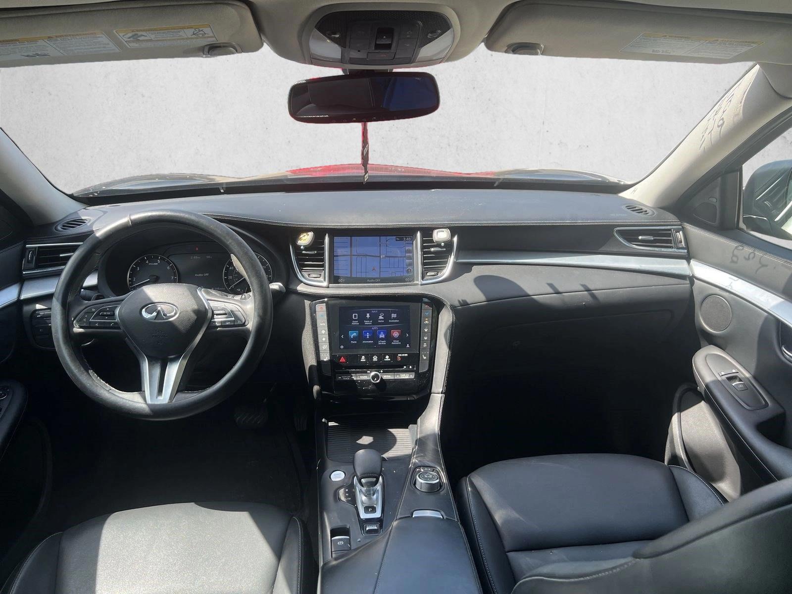 Thumbnail: 2019 INFINITI QX50 - 3