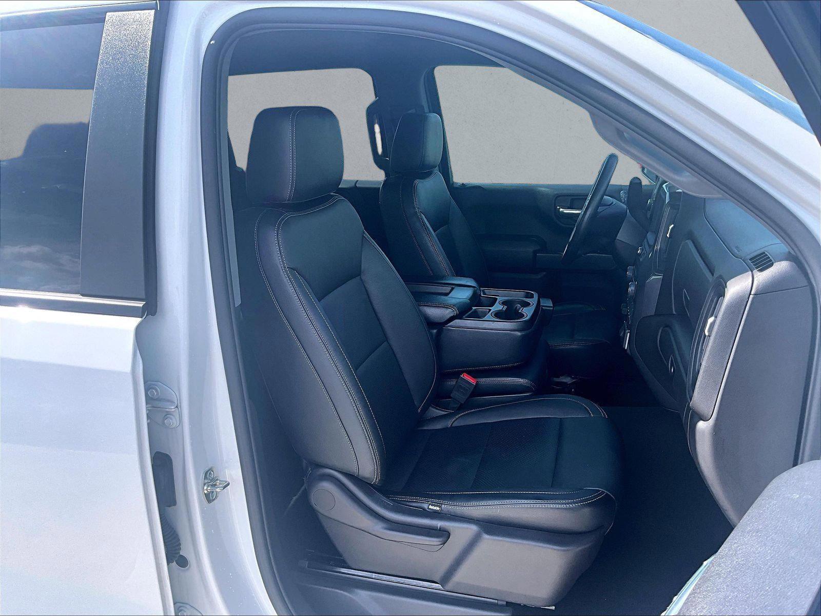 2025 Chevrolet Silverado 1500 Custom - Photo 9