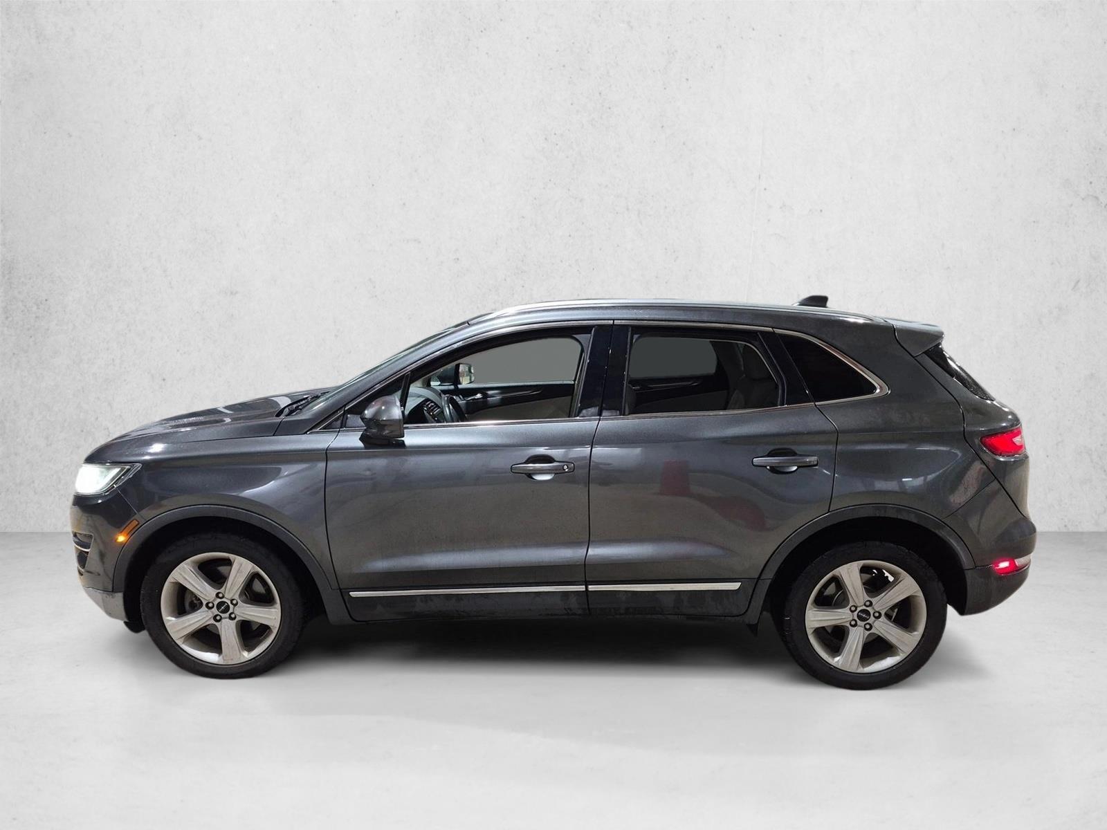Thumbnail: 2017 Lincoln MKC - 2