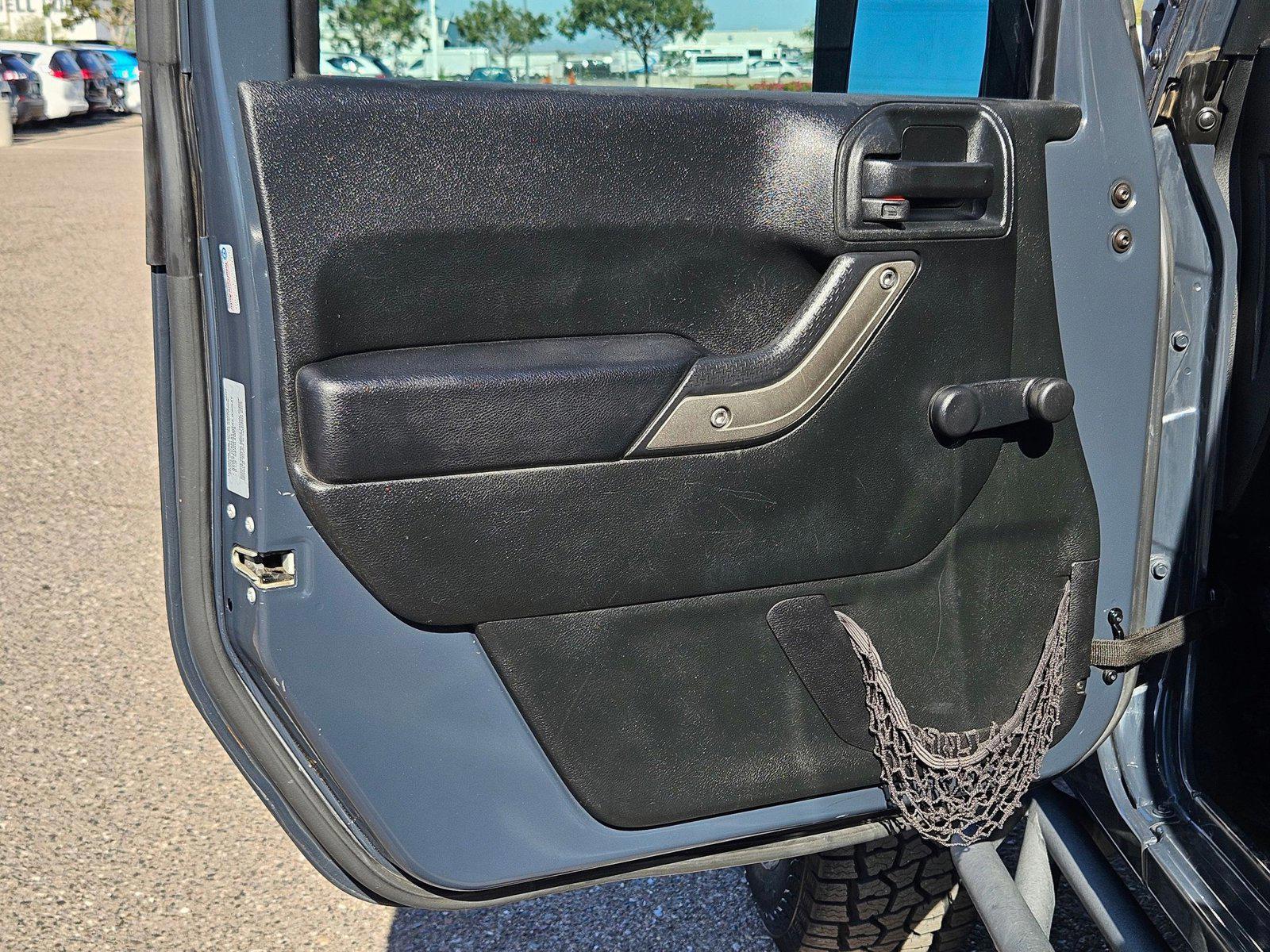 2017 Jeep Wrangler Unlimited Sport - Photo 10