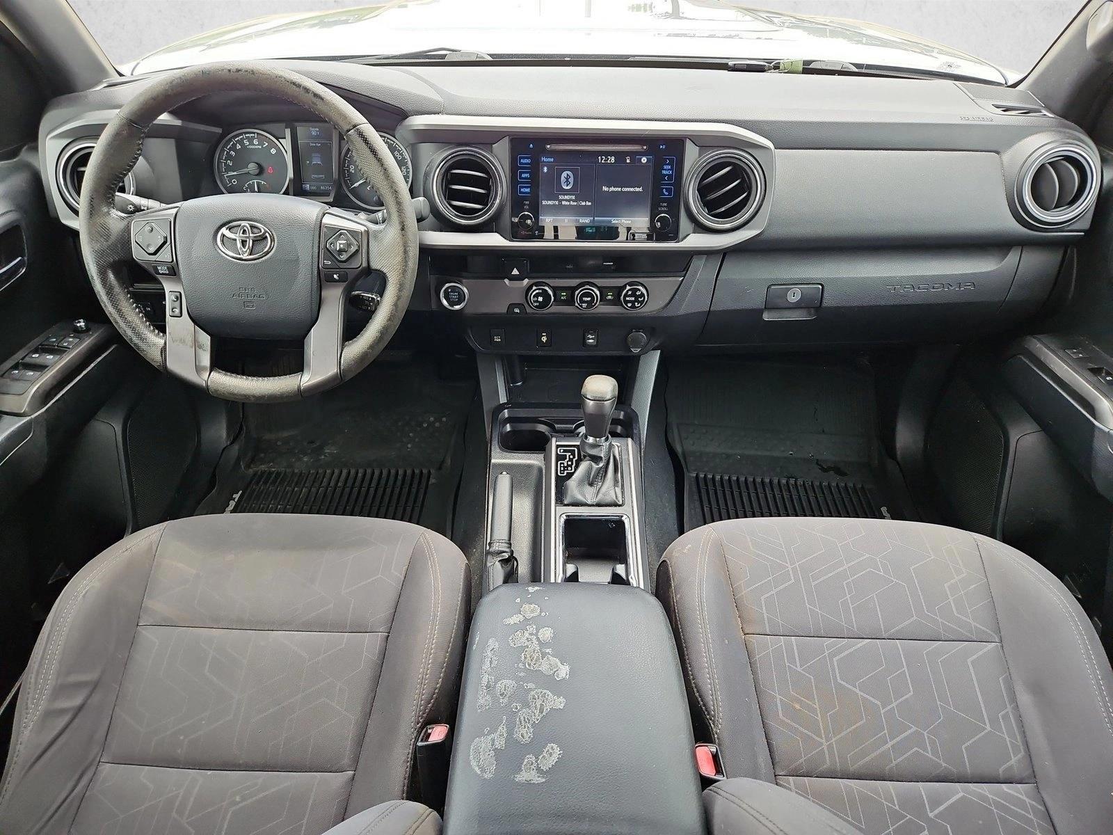 Thumbnail: 2017 Toyota Tacoma - 3