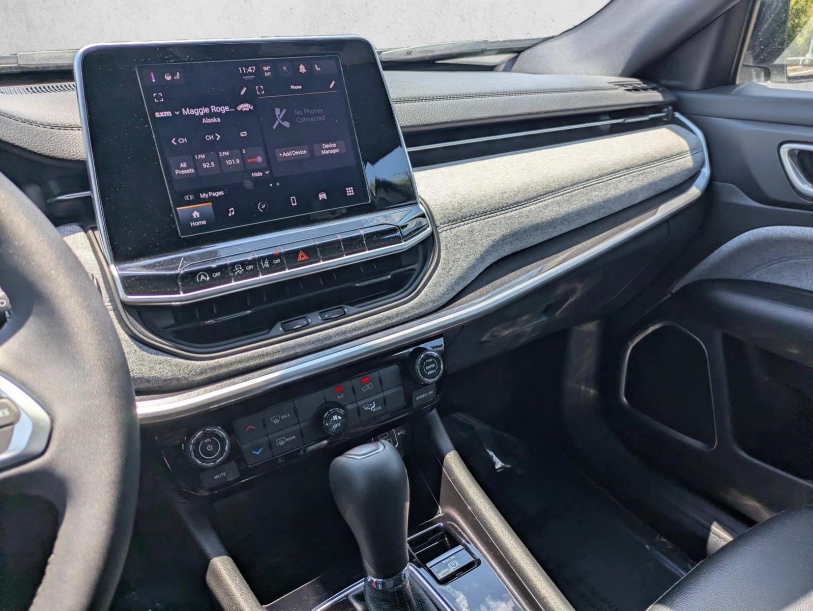 2025 Jeep Compass Latitude - Photo 14