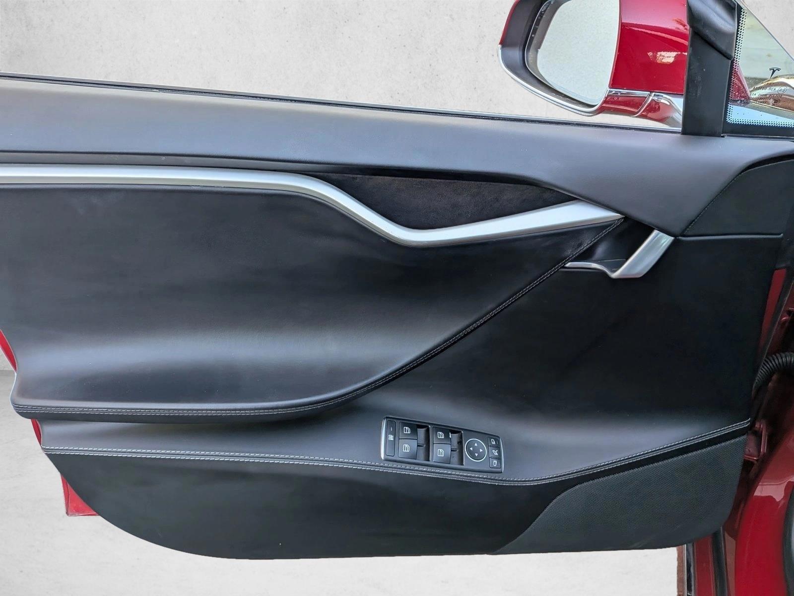 2018 Tesla Model S 75D - Photo 11