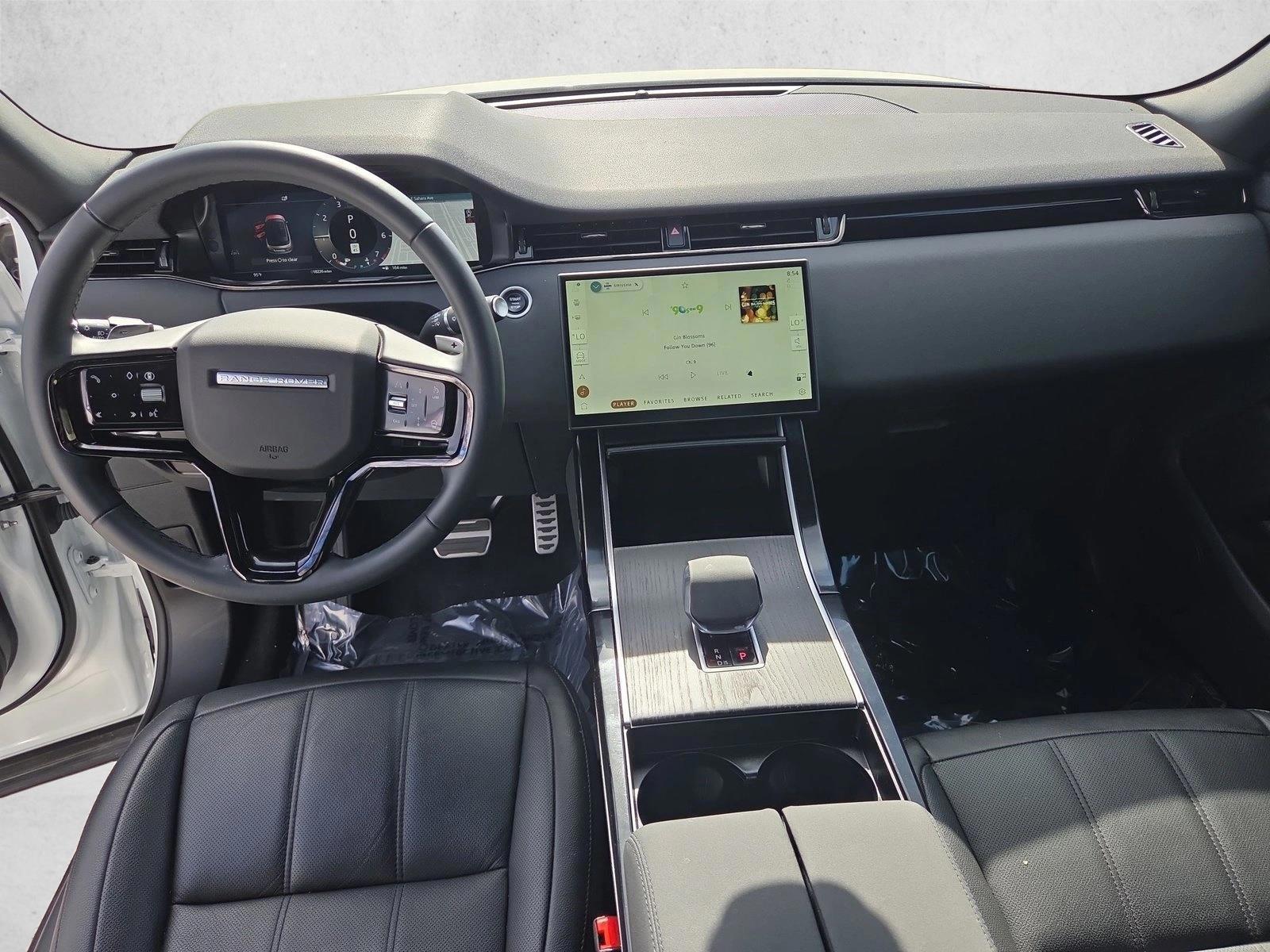 Thumbnail: 2024 Land Rover Range Rover Evoque - 3