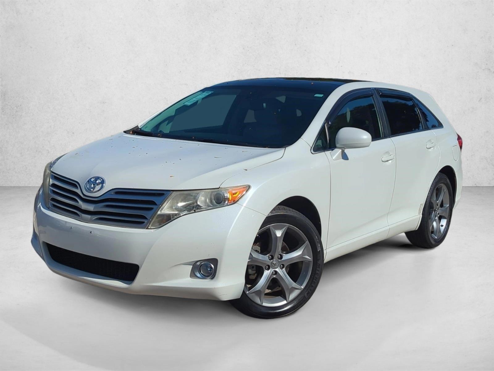 Thumbnail: 2010 Toyota Venza - 1