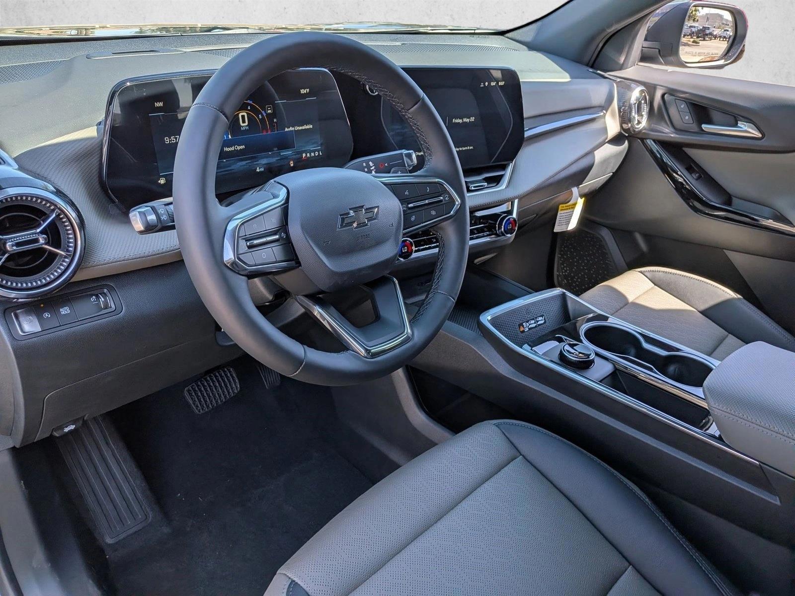 Thumbnail: 2026 Chevrolet Equinox - 3