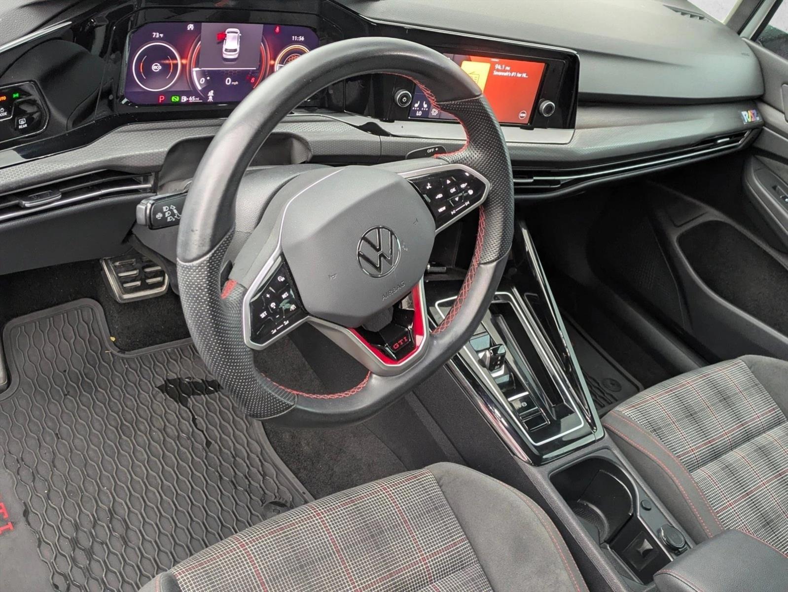 Thumbnail: 2024 Volkswagen Golf - 3