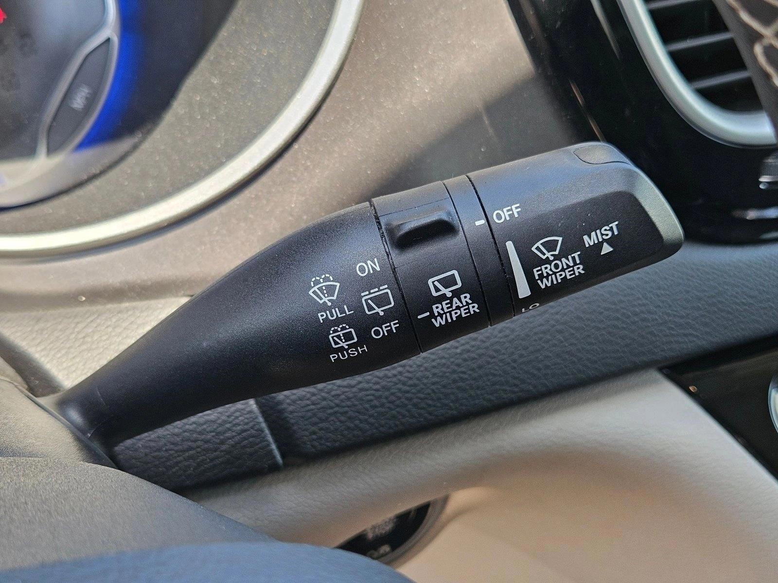 2023 Chrysler Pacifica Touring L - Photo 16