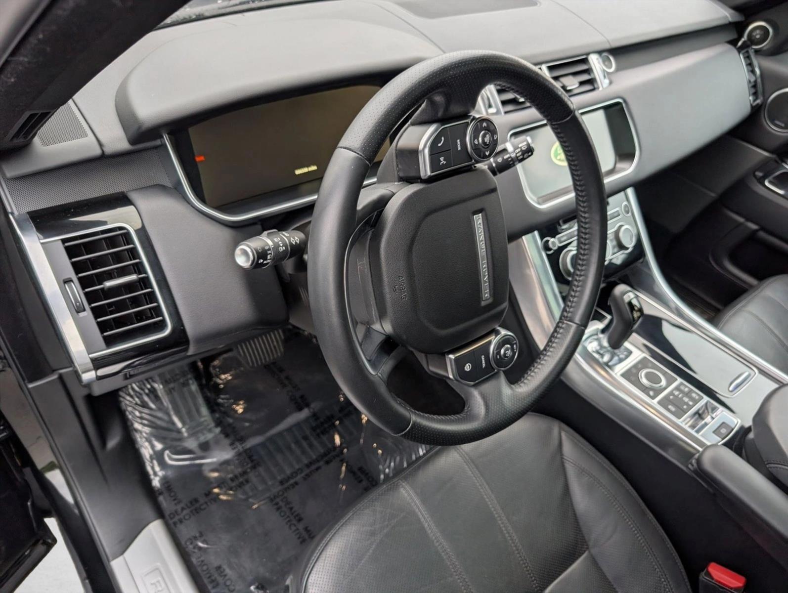 Thumbnail: 2017 Land Rover Range Rover Sport - 3