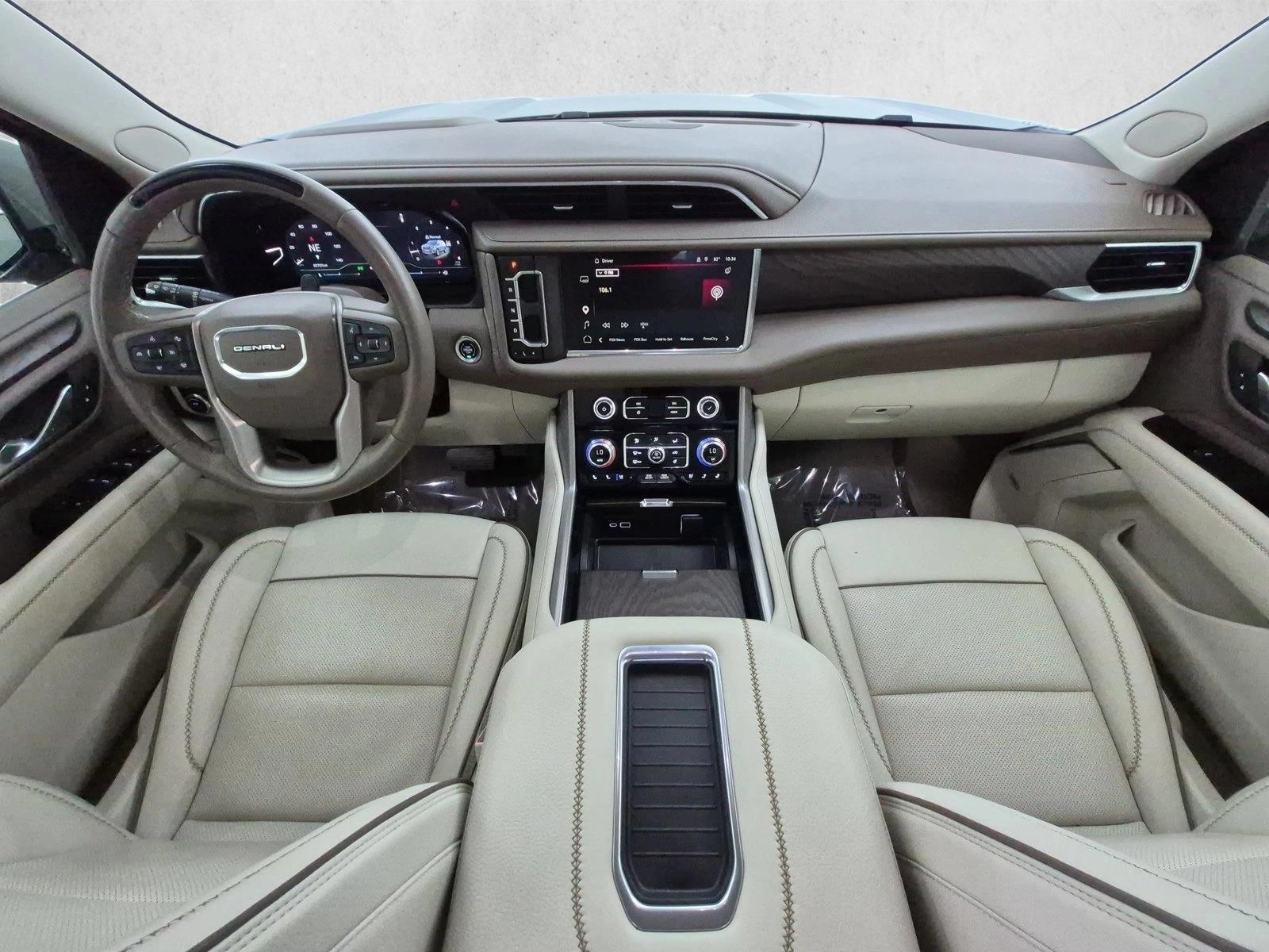 Thumbnail: 2024 GMC Yukon XL - 4
